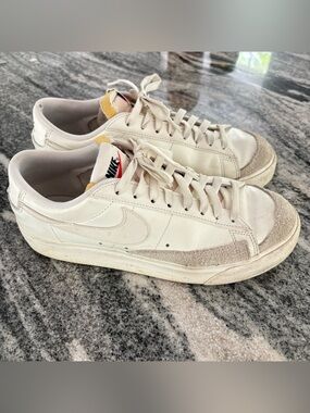 Nike Blazer Low-Top sneakers